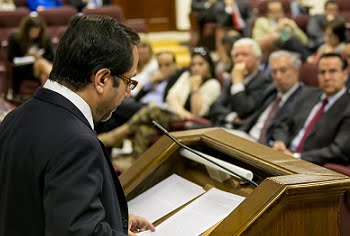 Contraloría ratifica legalidad de portar en formato digital el permiso de circulación y seguro obligatorio de vehículos motorizados